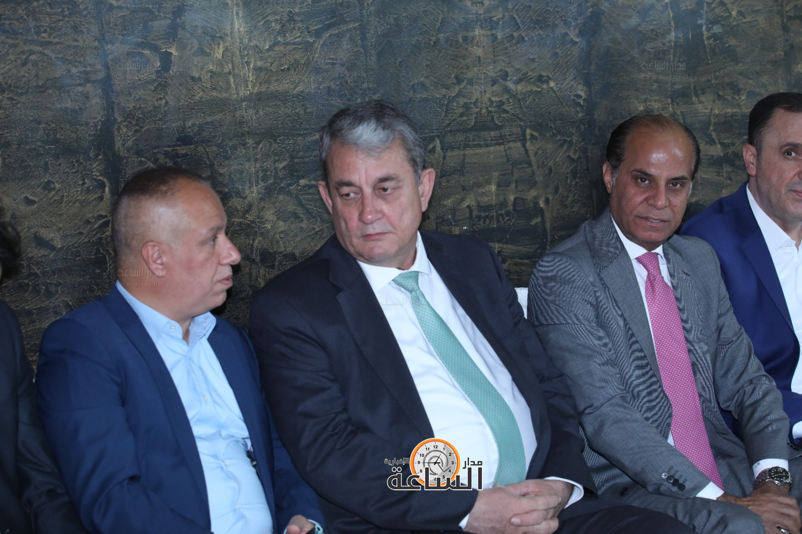 Madar Al-Saa Images 0.5305319109119506