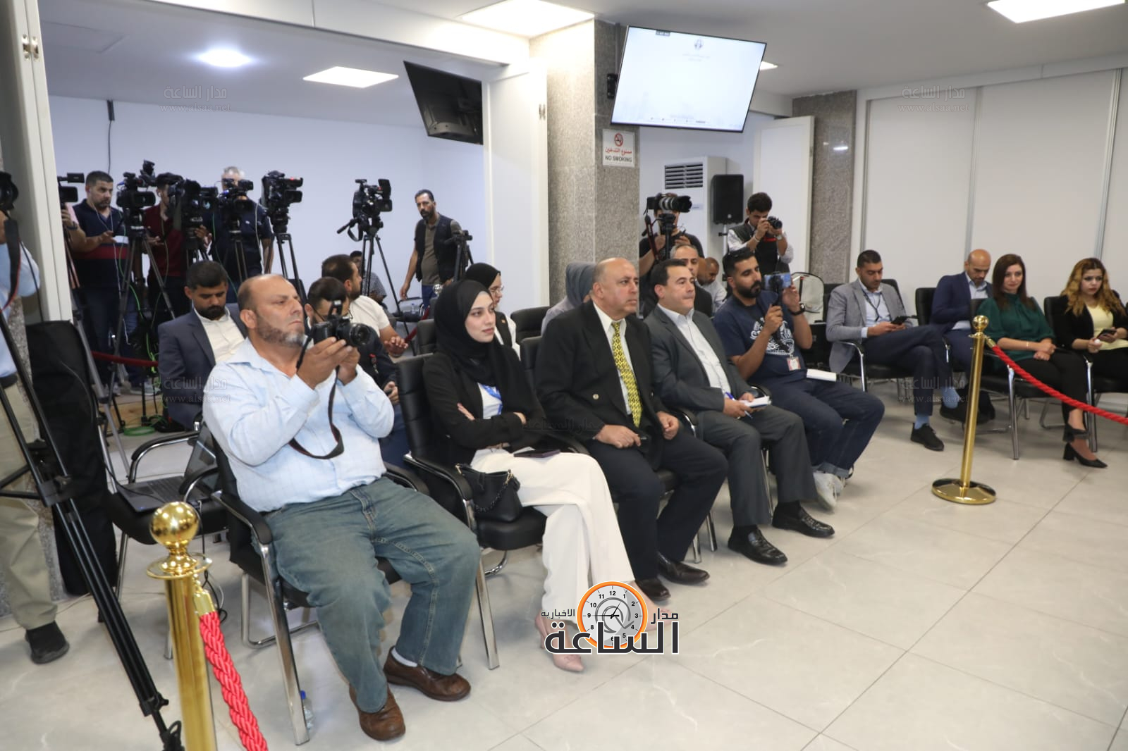 Madar Al-Saa Images 0.776891912226402