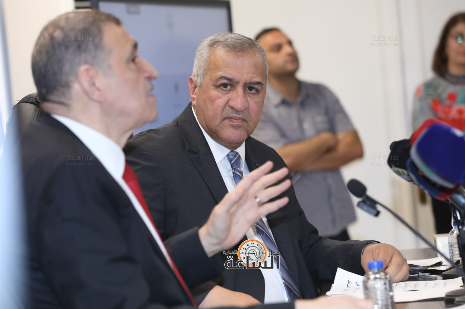 Madar Al-Saa Images 0.26750434579313187