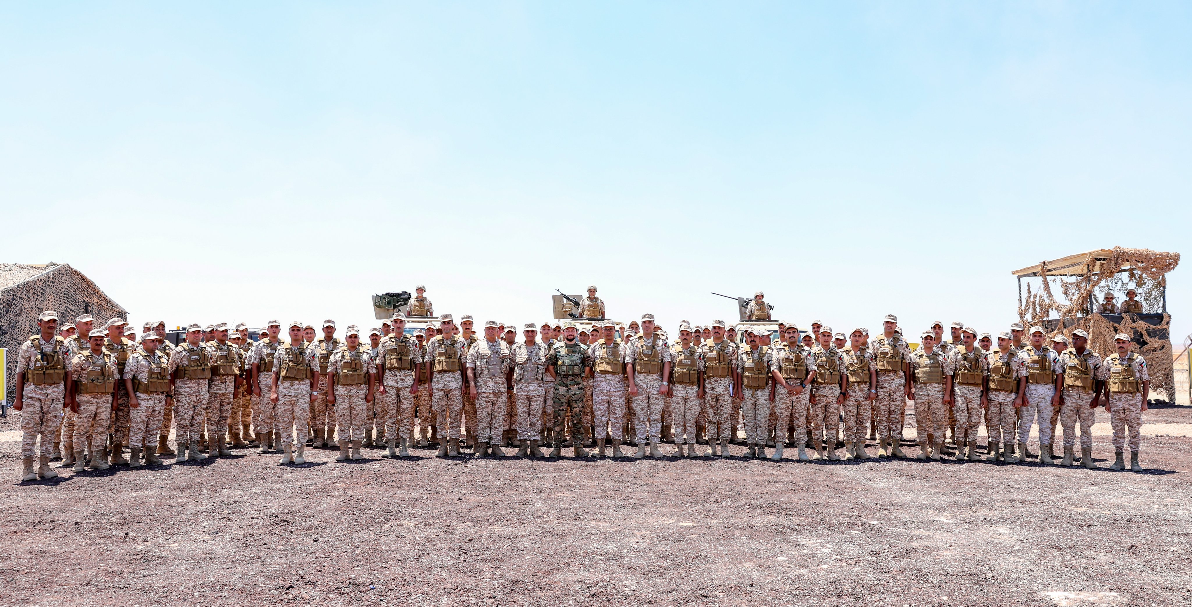 Madar Al-Saa Images 0.14692042893320845