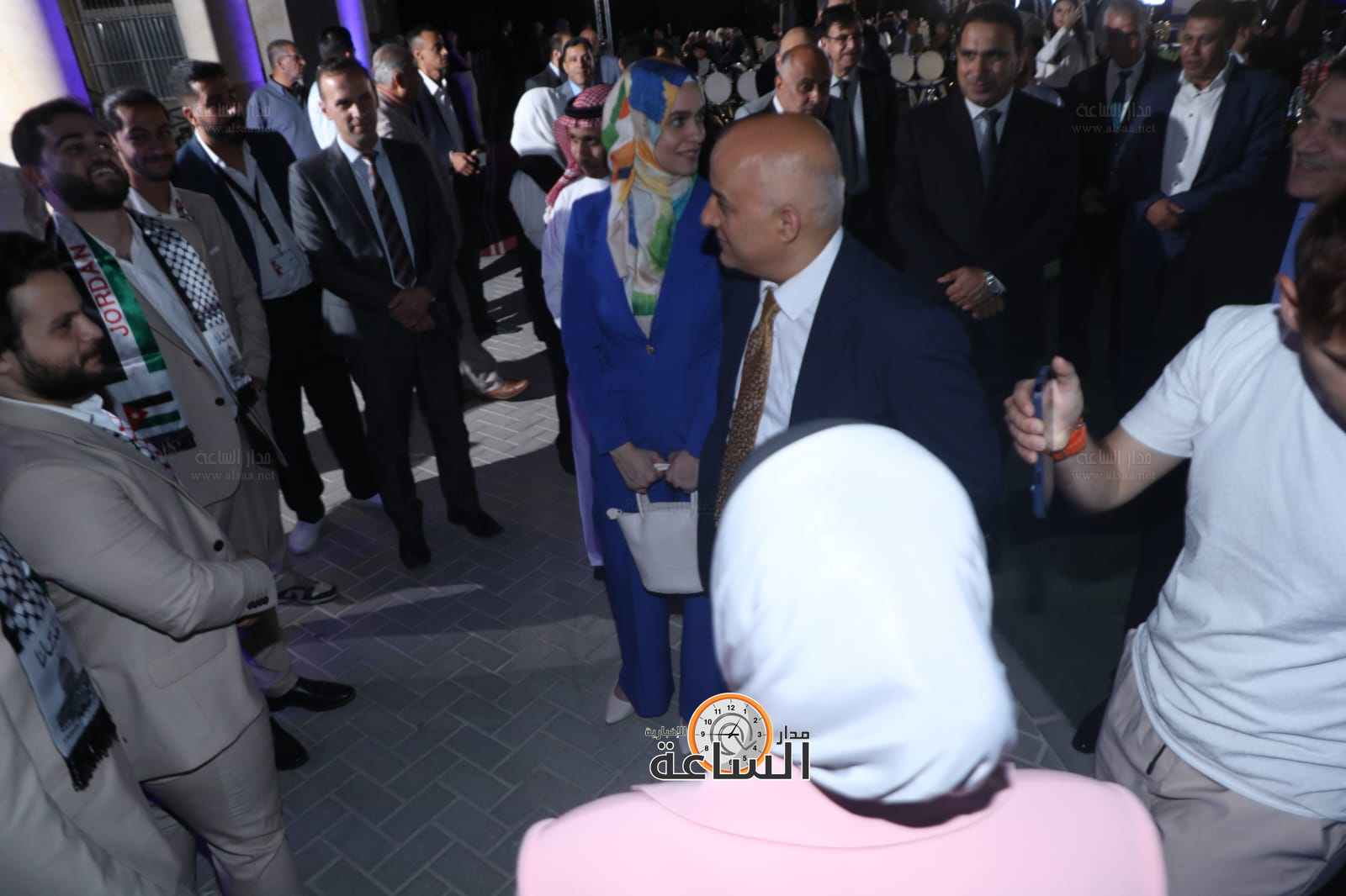 Madar Al-Saa Images 0.13757827385166