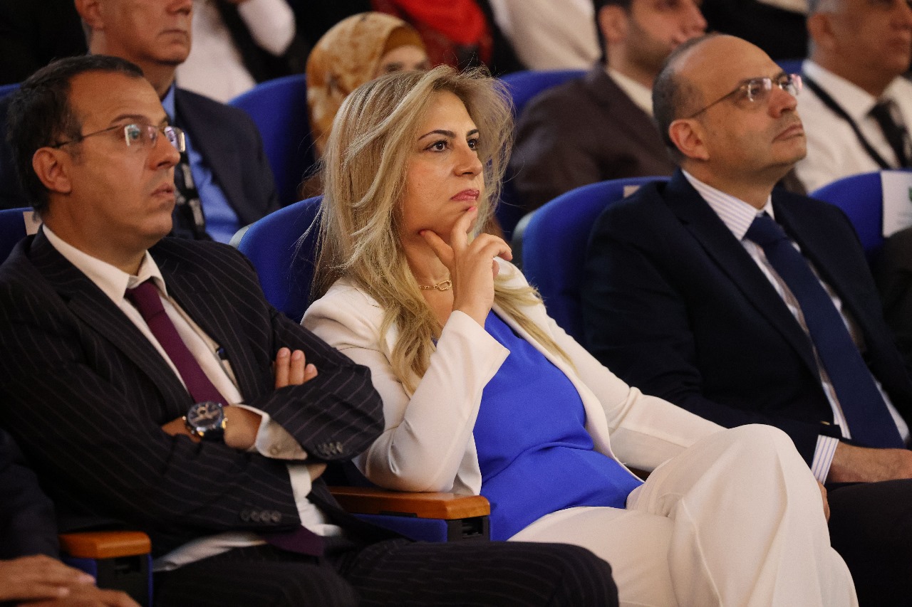 Madar Al-Saa Images 0.4093609822549211