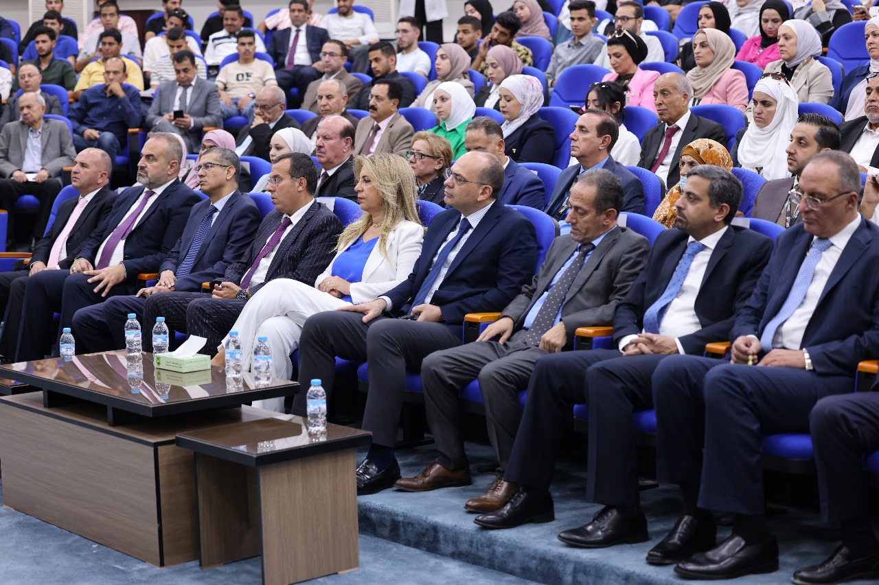 Madar Al-Saa Images 0.8788062370740557