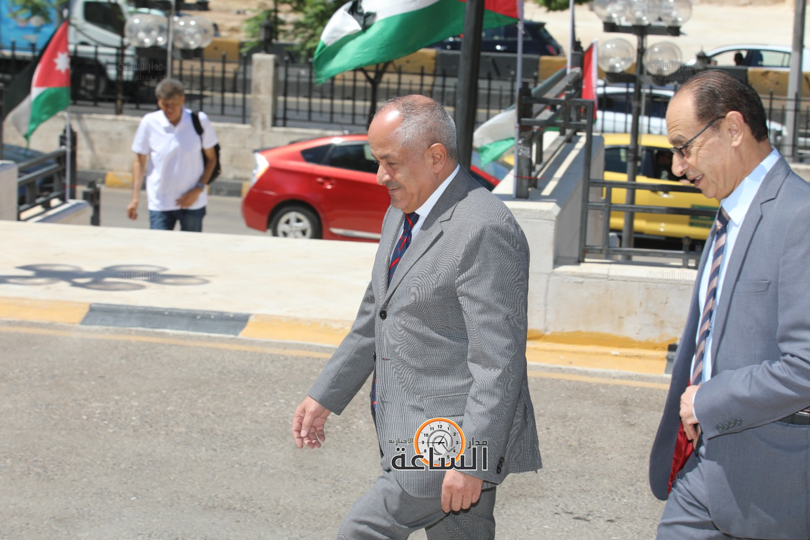 Madar Al-Saa Images 0.4945568150573312