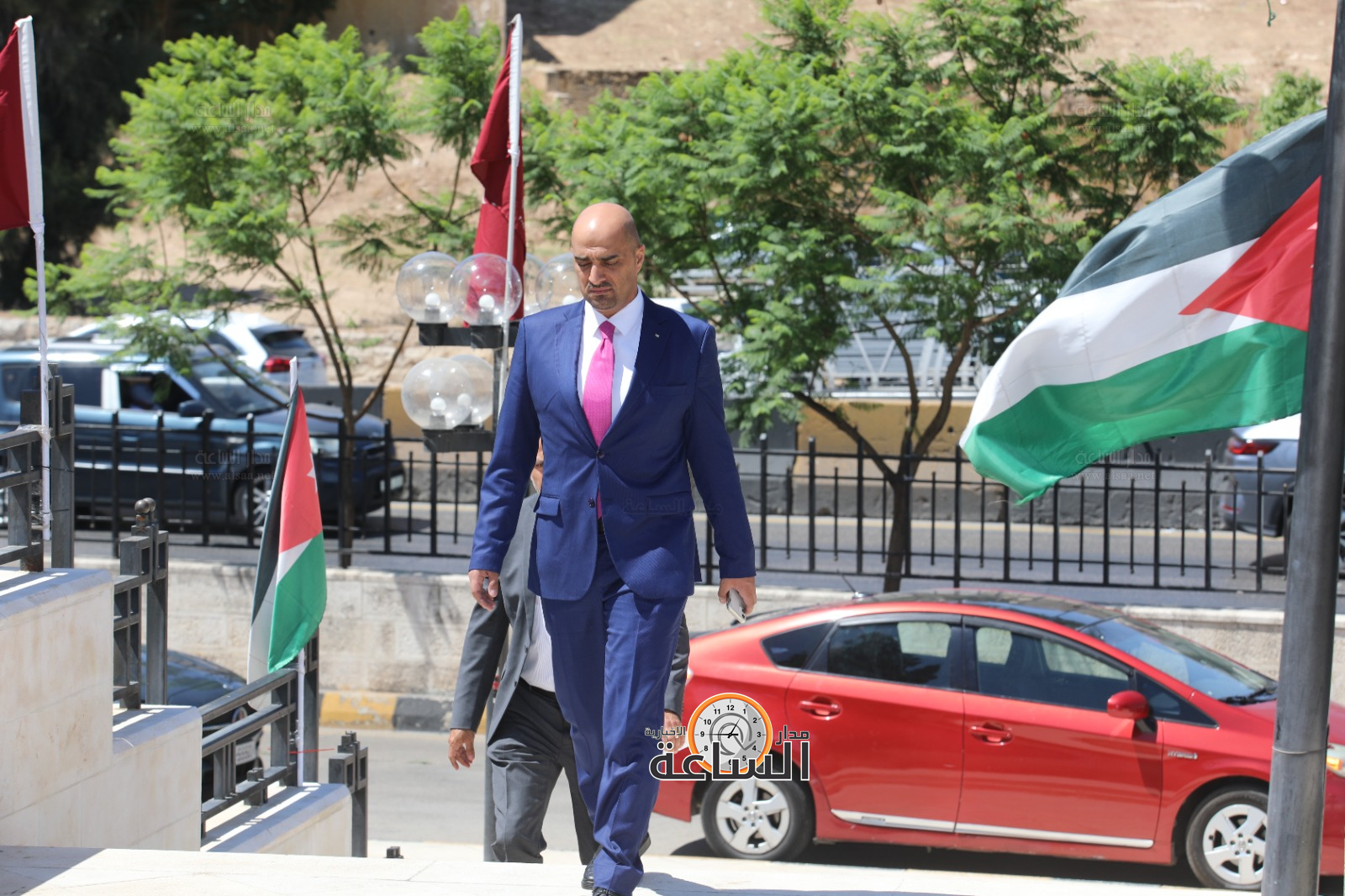 Madar Al-Saa Images 0.8145382983694067