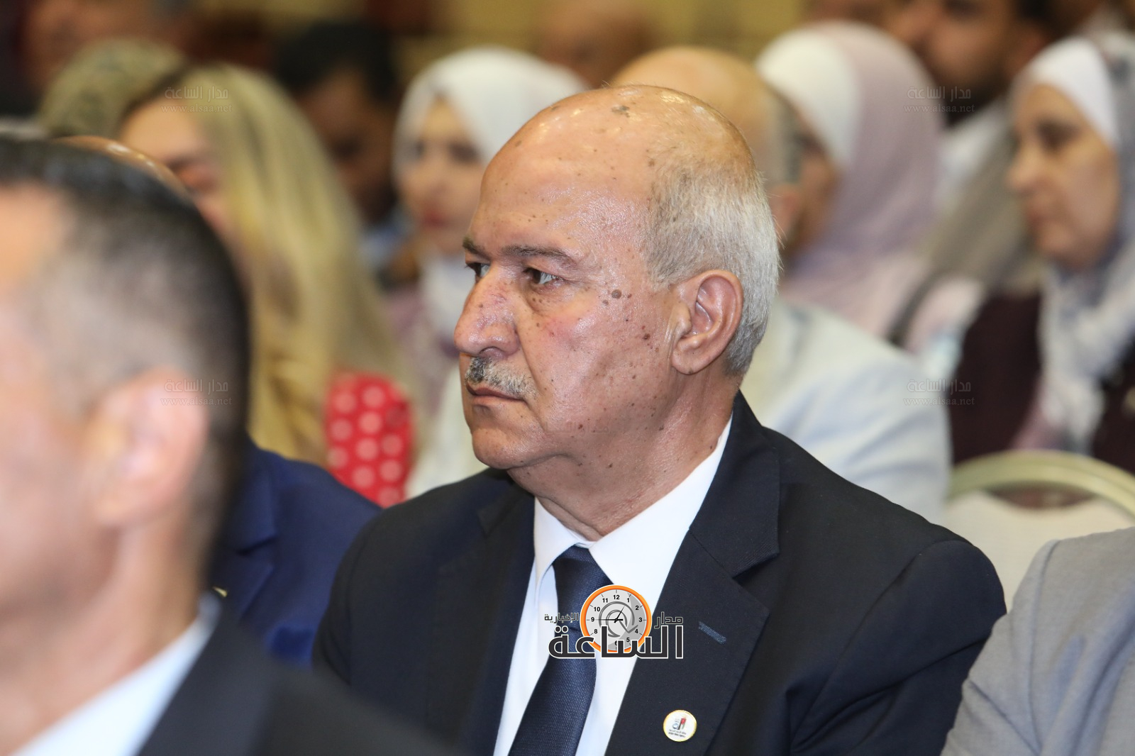 Madar Al-Saa Images 0.48832442255171227