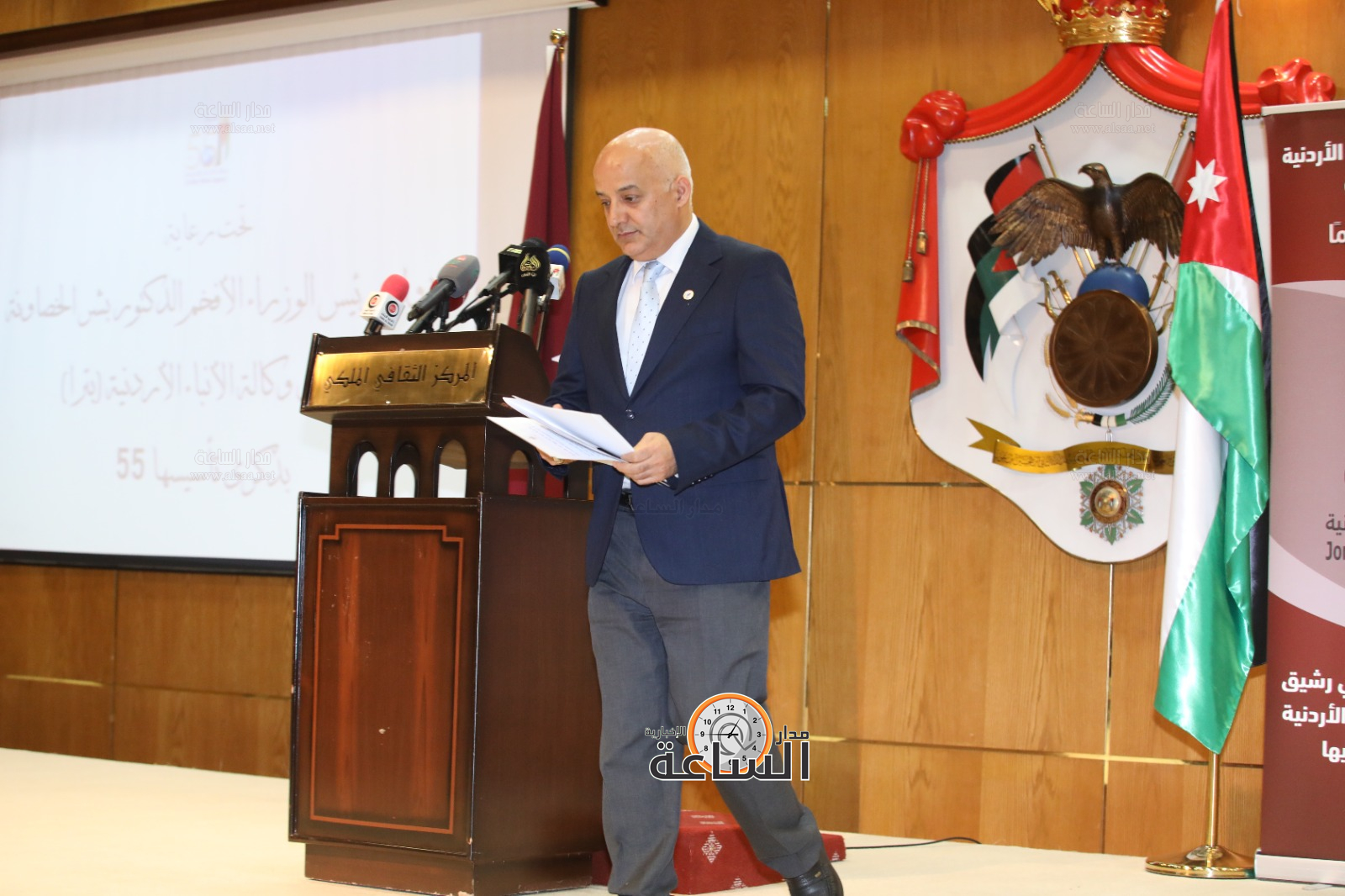 Madar Al-Saa Images 0.4449431712459162