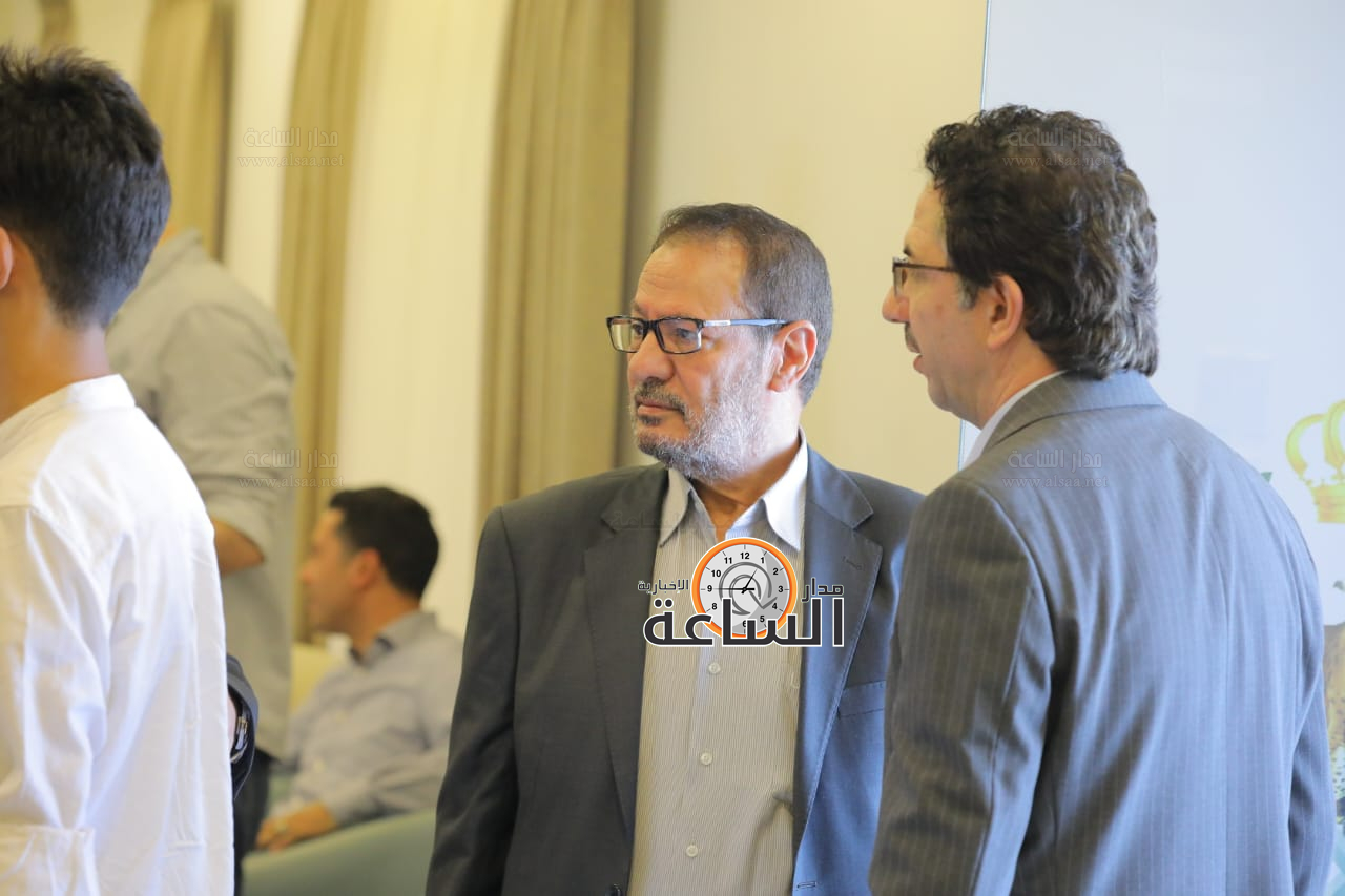 Madar Al-Saa Images 0.8850412412176714