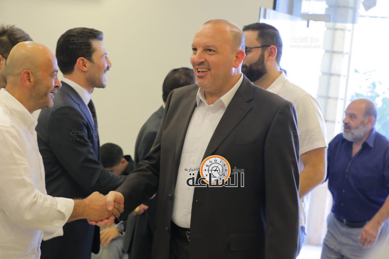 Madar Al-Saa Images 0.8465339406560333