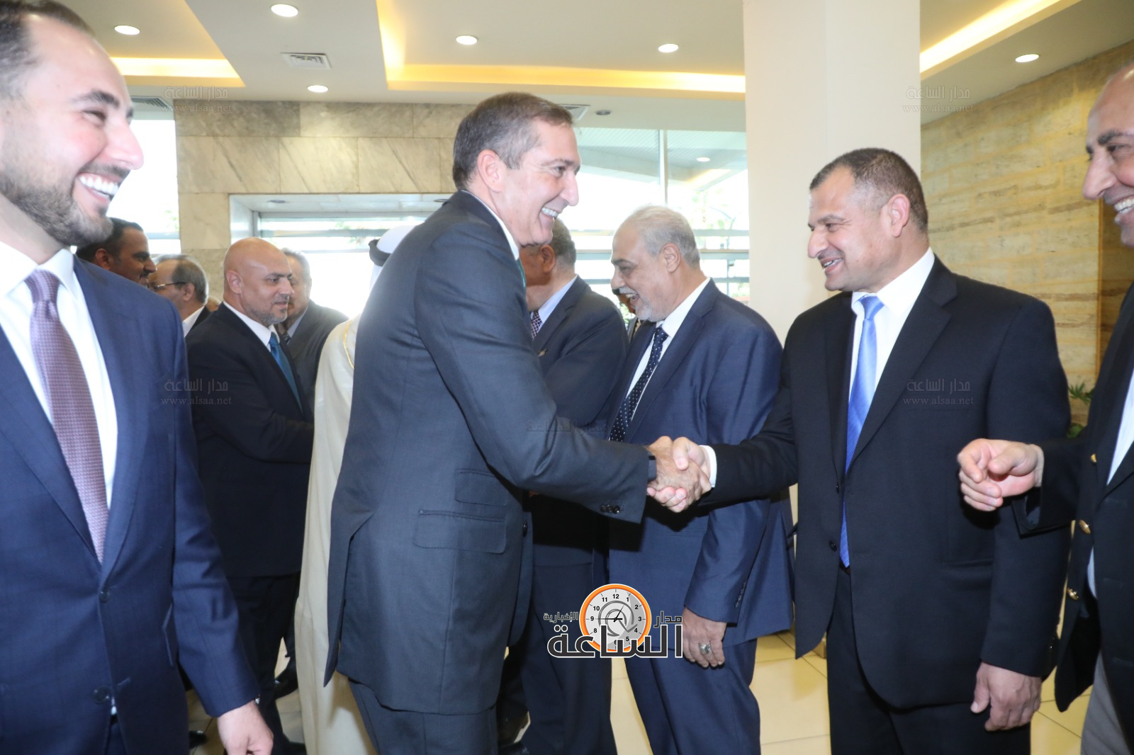 Madar Al-Saa Images 0.5614101292618277