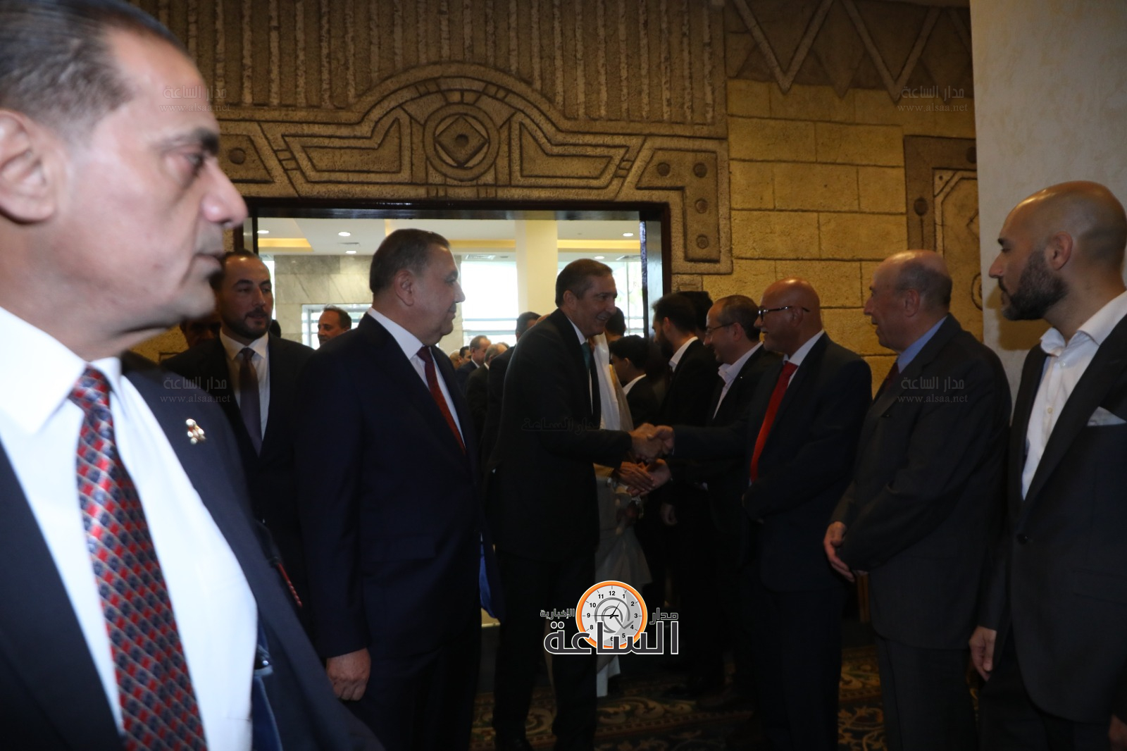 Madar Al-Saa Images 0.6494828605611549