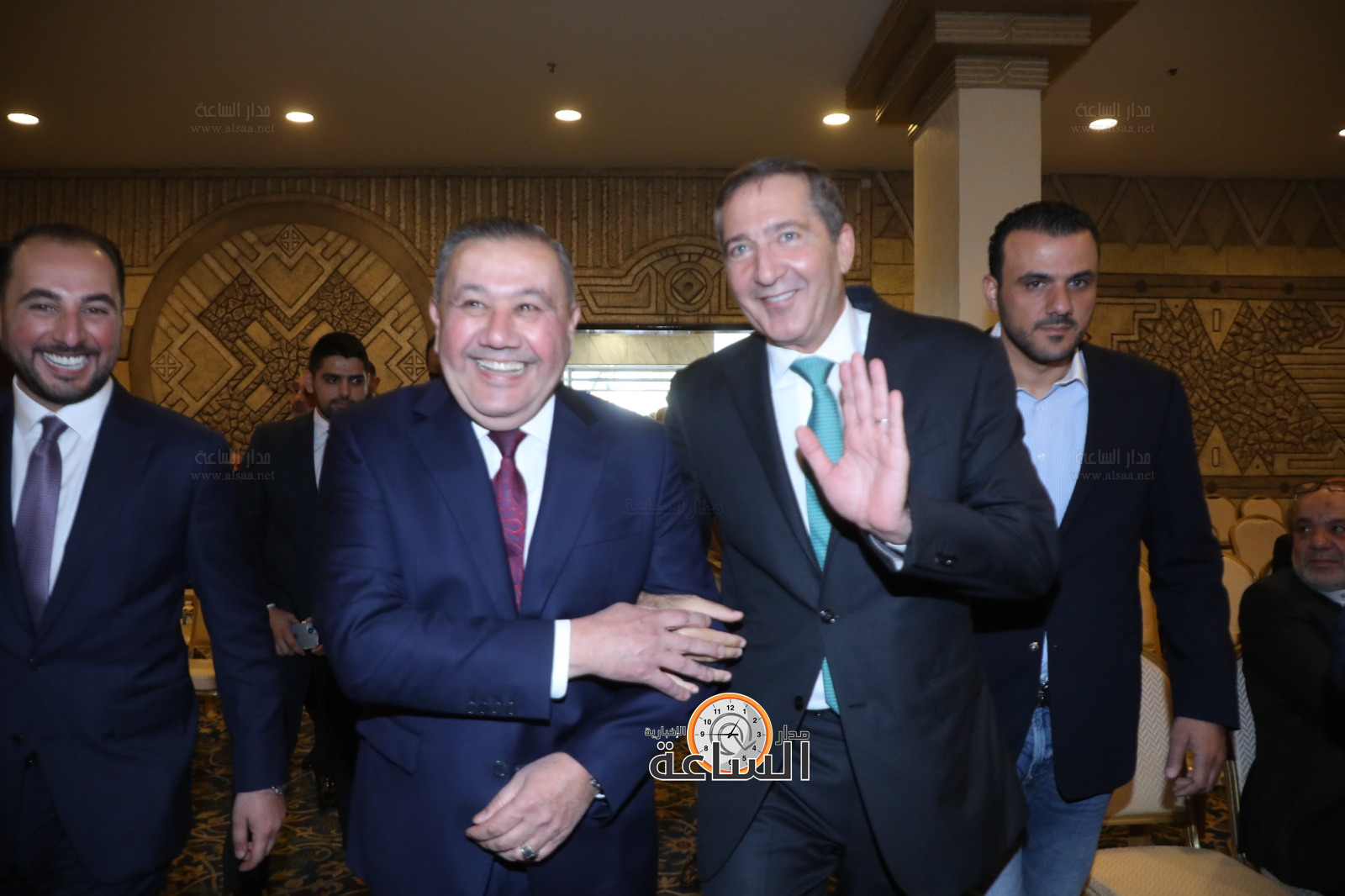 Madar Al-Saa Images 0.6008939557784914