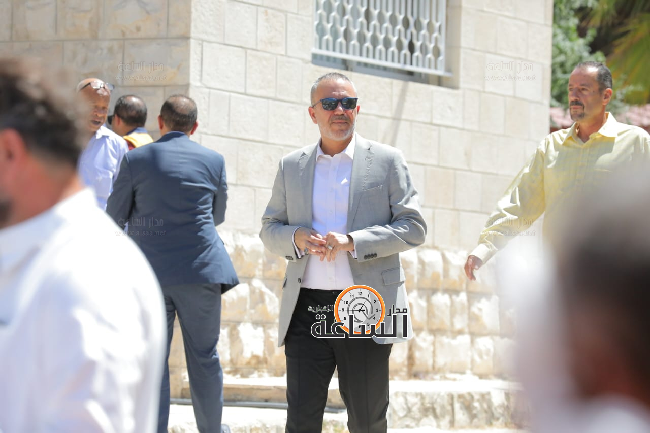 Madar Al-Saa Images 0.7712840657469135