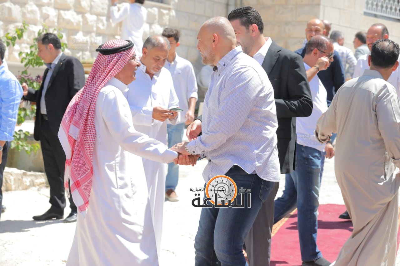 Madar Al-Saa Images 0.8961099965628159