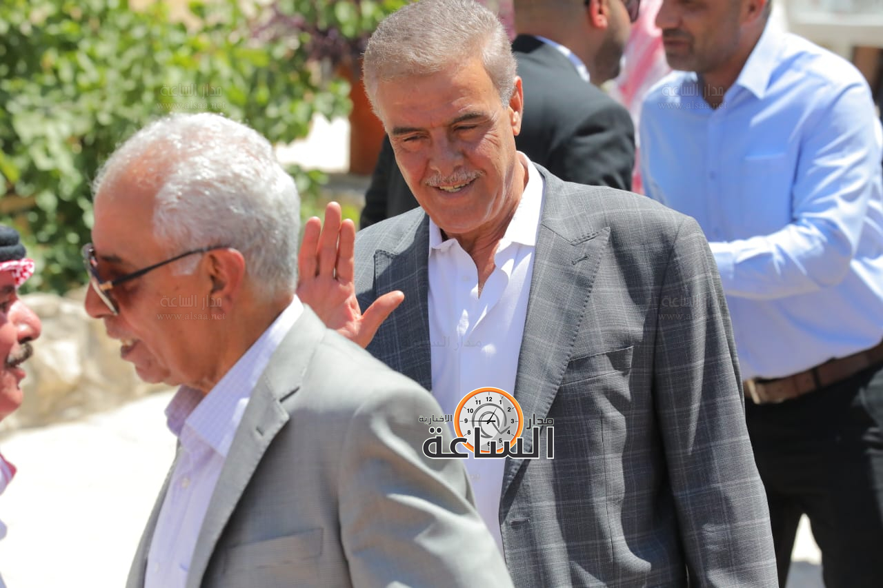 Madar Al-Saa Images 0.5148413793515745