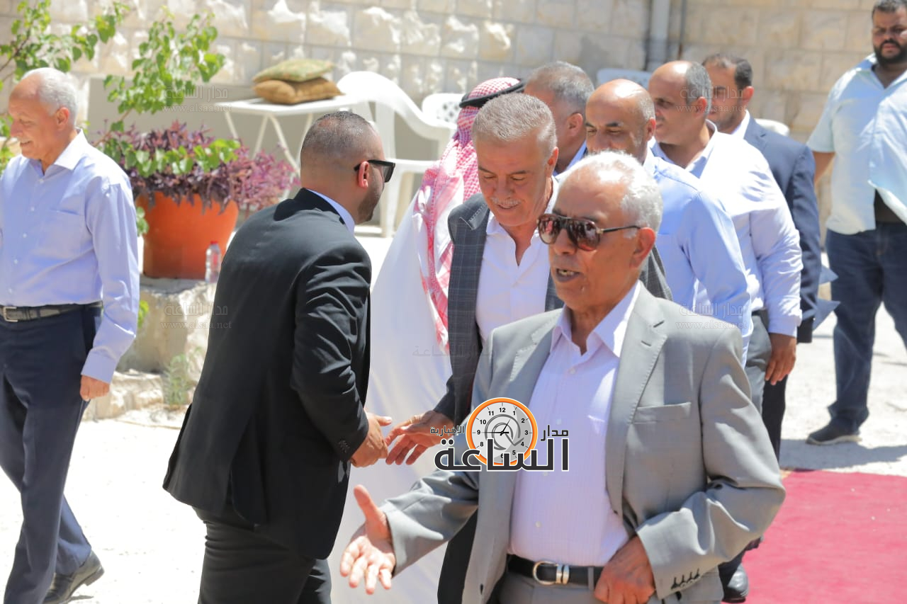 Madar Al-Saa Images 0.39907841049713233