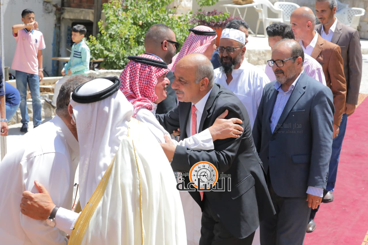 Madar Al-Saa Images 0.7172313313874983