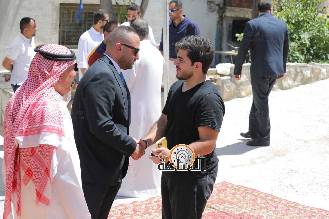 Madar Al-Saa Images 0.7590486628941526