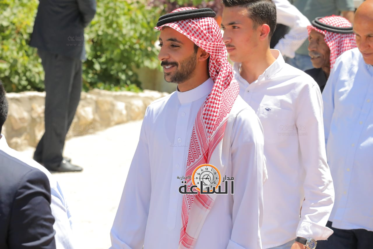 Madar Al-Saa Images 0.7895708870355009