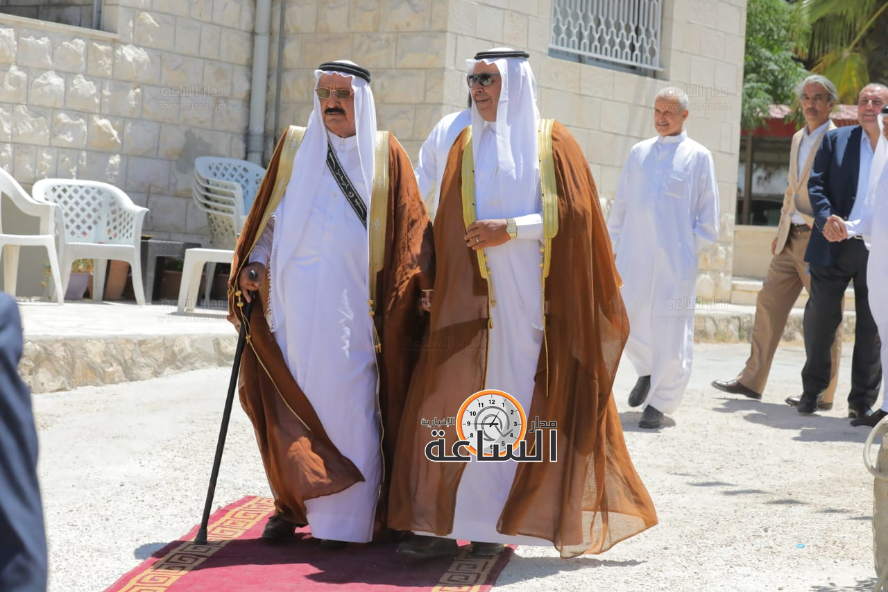 Madar Al-Saa Images 0.6657009362617812