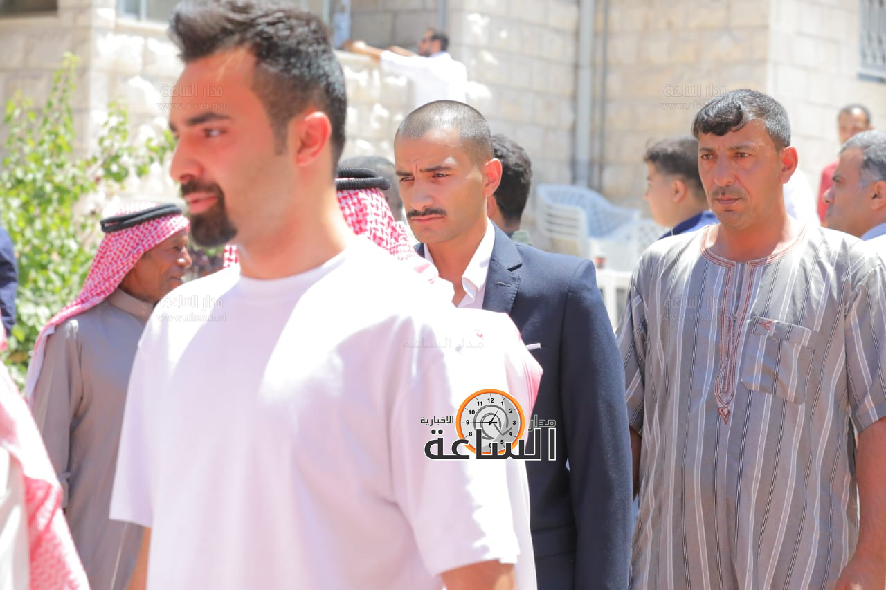 Madar Al-Saa Images 0.17836001238596944