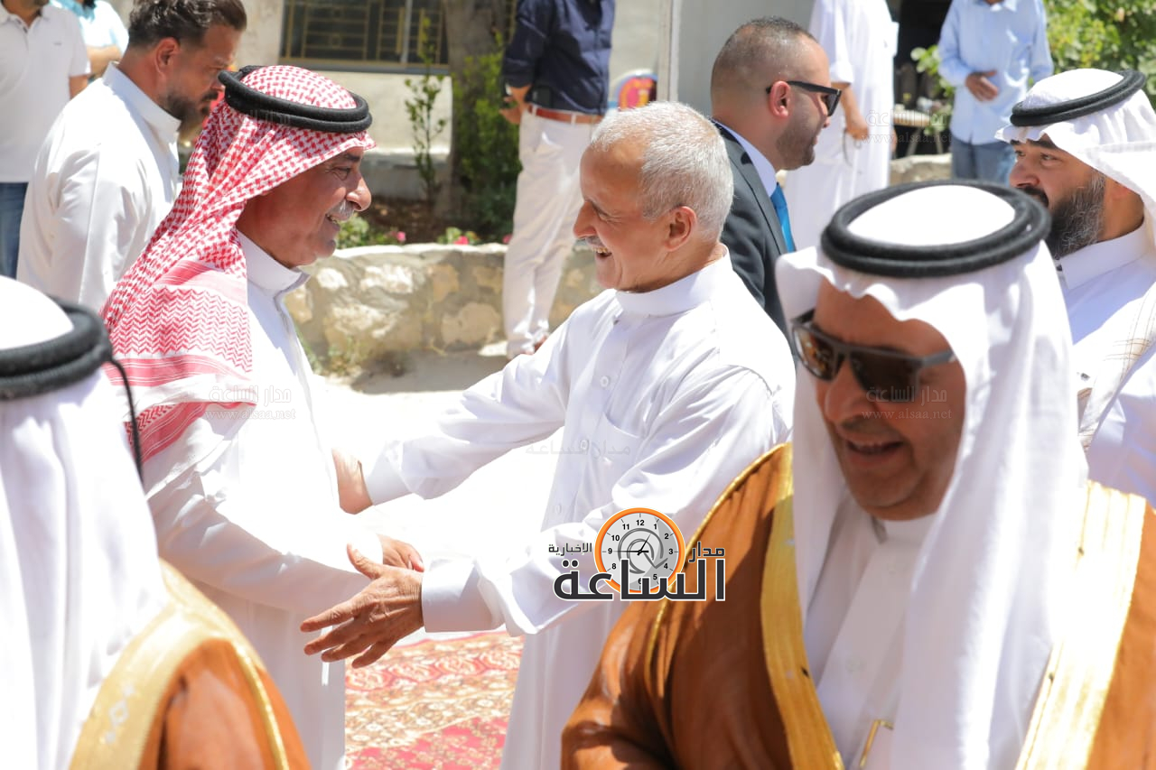 Madar Al-Saa Images 0.574294330513422