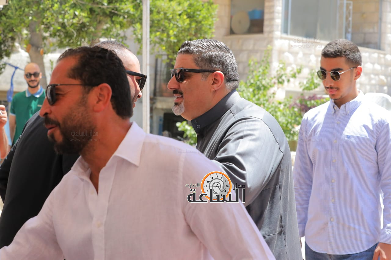 Madar Al-Saa Images 0.5877246826625169