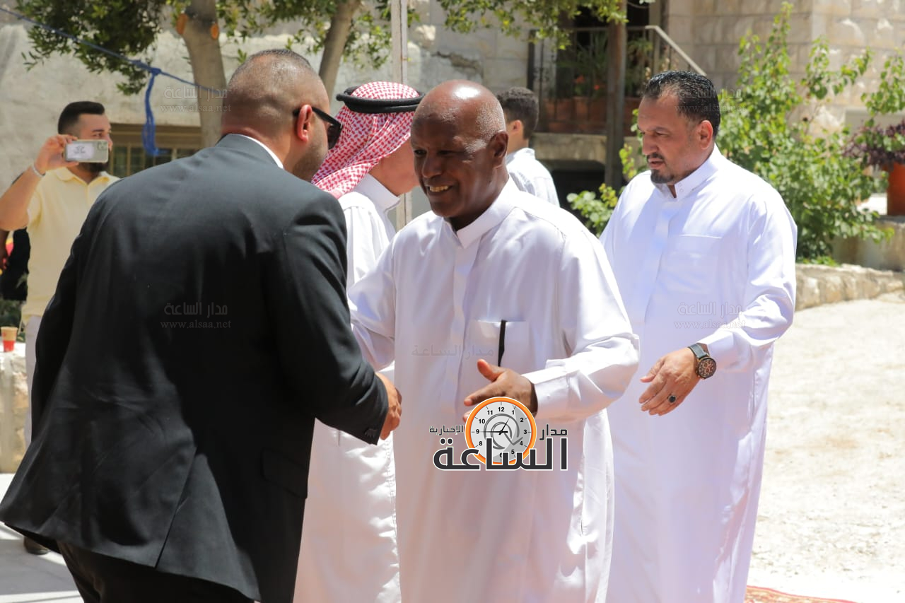 Madar Al-Saa Images 0.6062846058078974