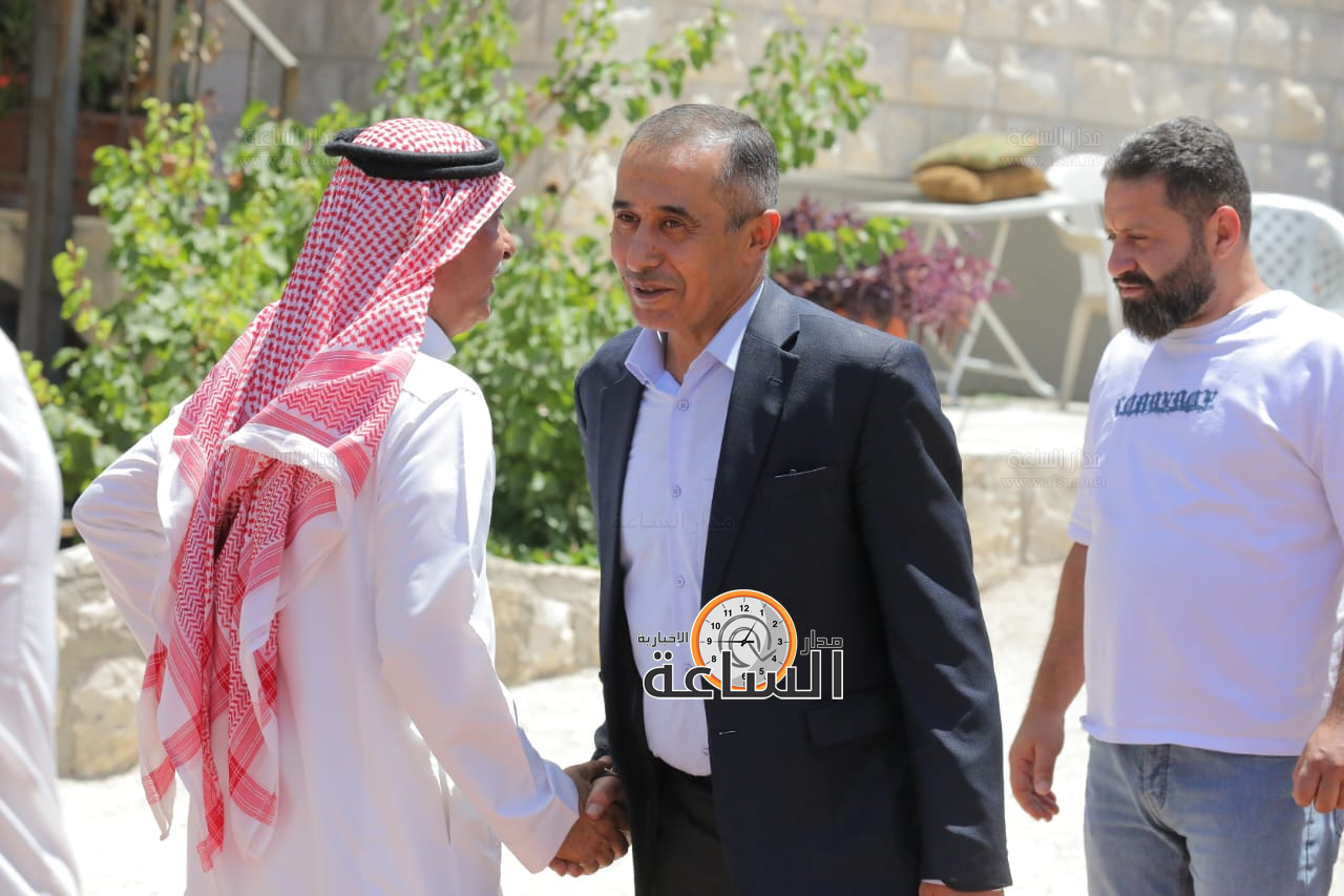 Madar Al-Saa Images 0.8813100155823466