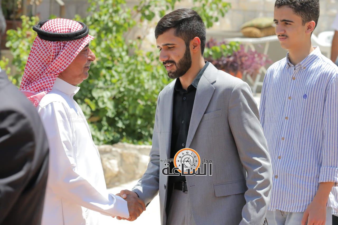 Madar Al-Saa Images 0.9405182415583231