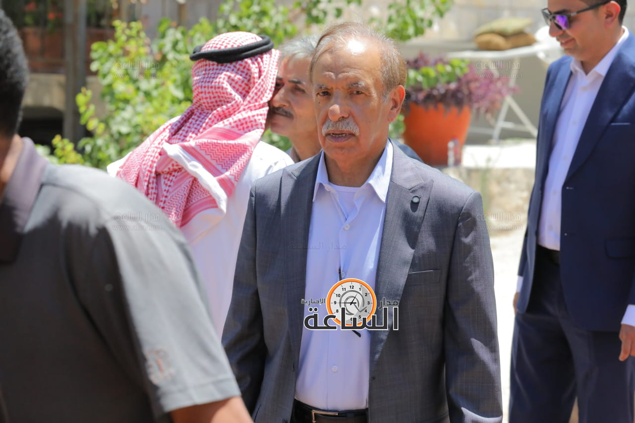 Madar Al-Saa Images 0.7700385795013454