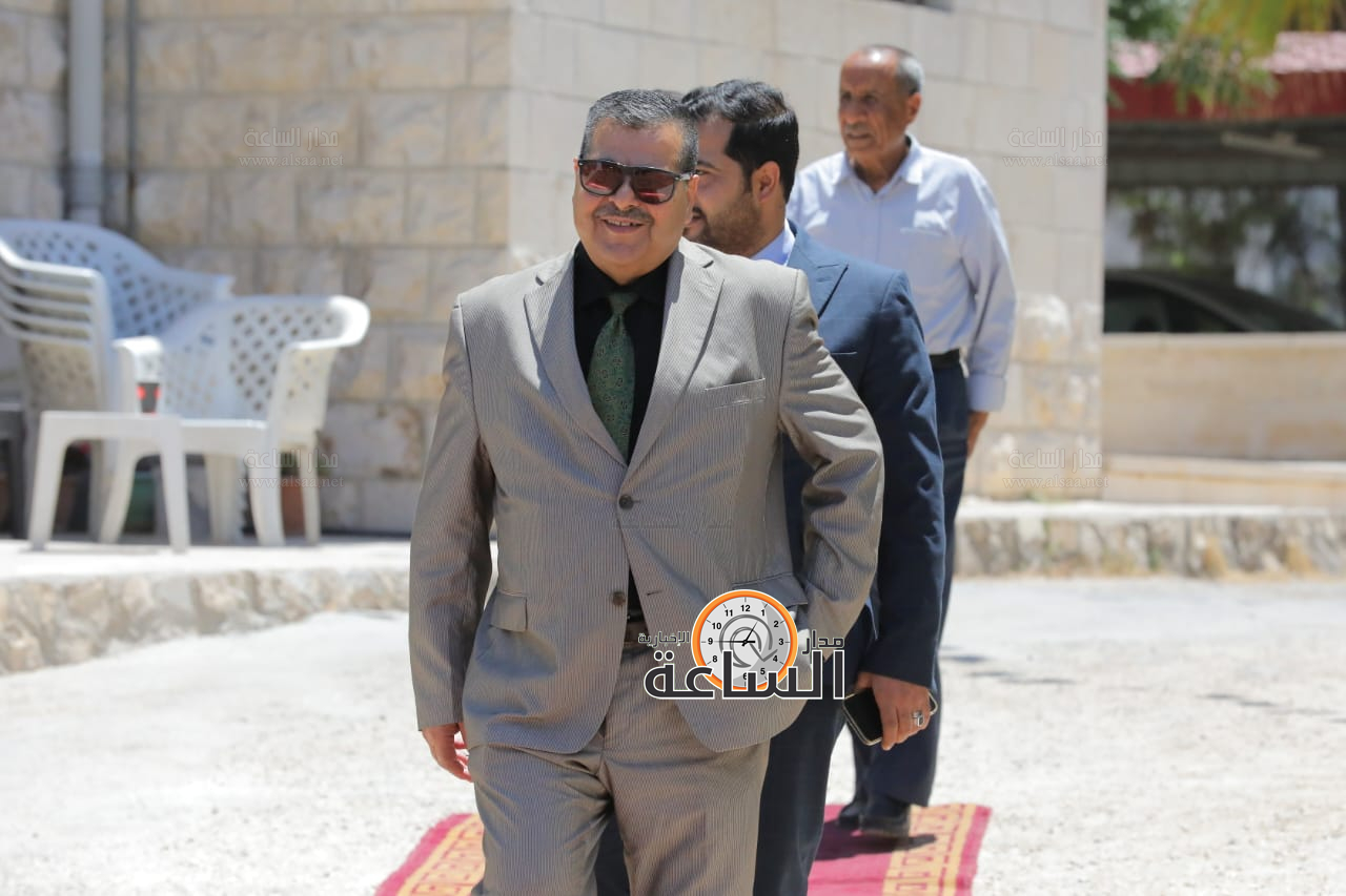 Madar Al-Saa Images 0.9113796384541097