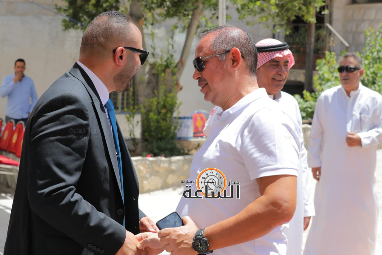 Madar Al-Saa Images 0.6106547322320506