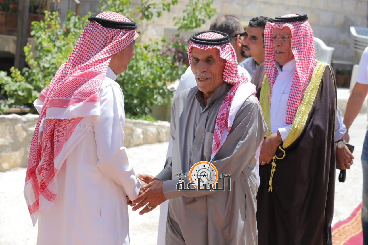 Madar Al-Saa Images 0.4491814088377255