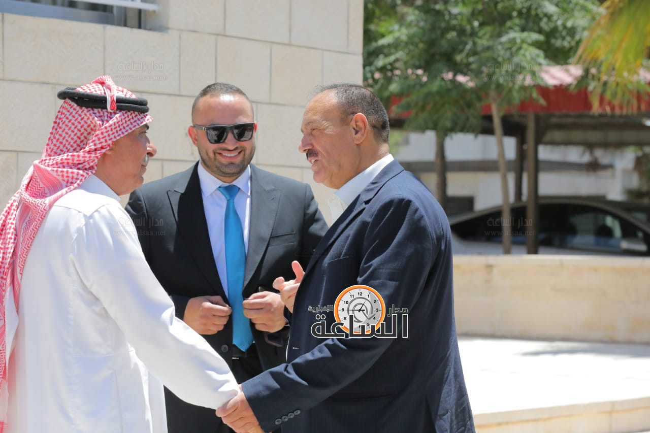 Madar Al-Saa Images 0.9224581381624015