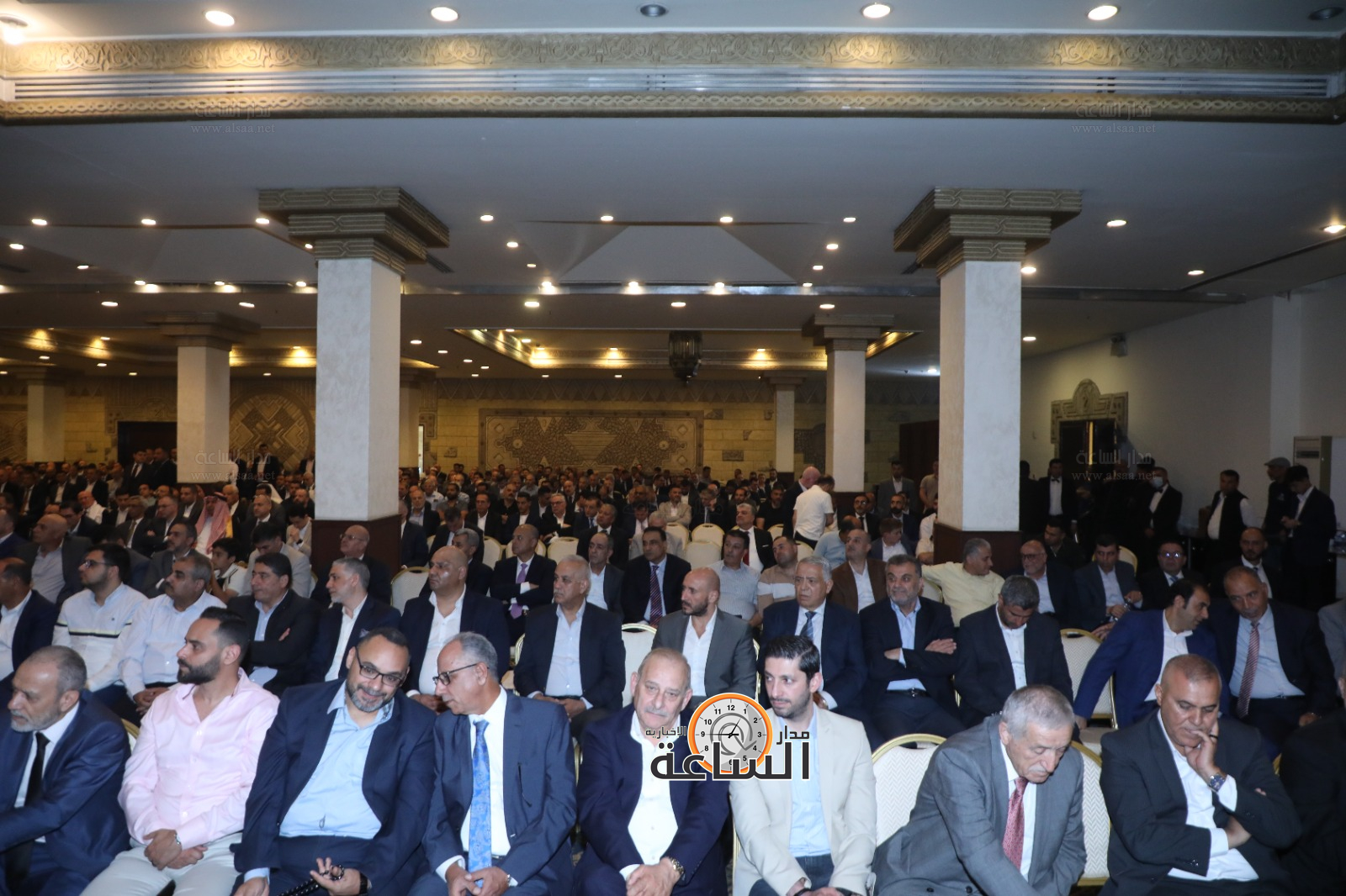 Madar Al-Saa Images 0.1820641533433316