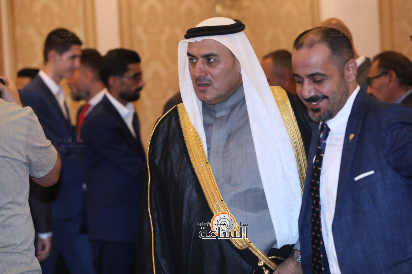 Madar Al-Saa Images 0.3516090218392174