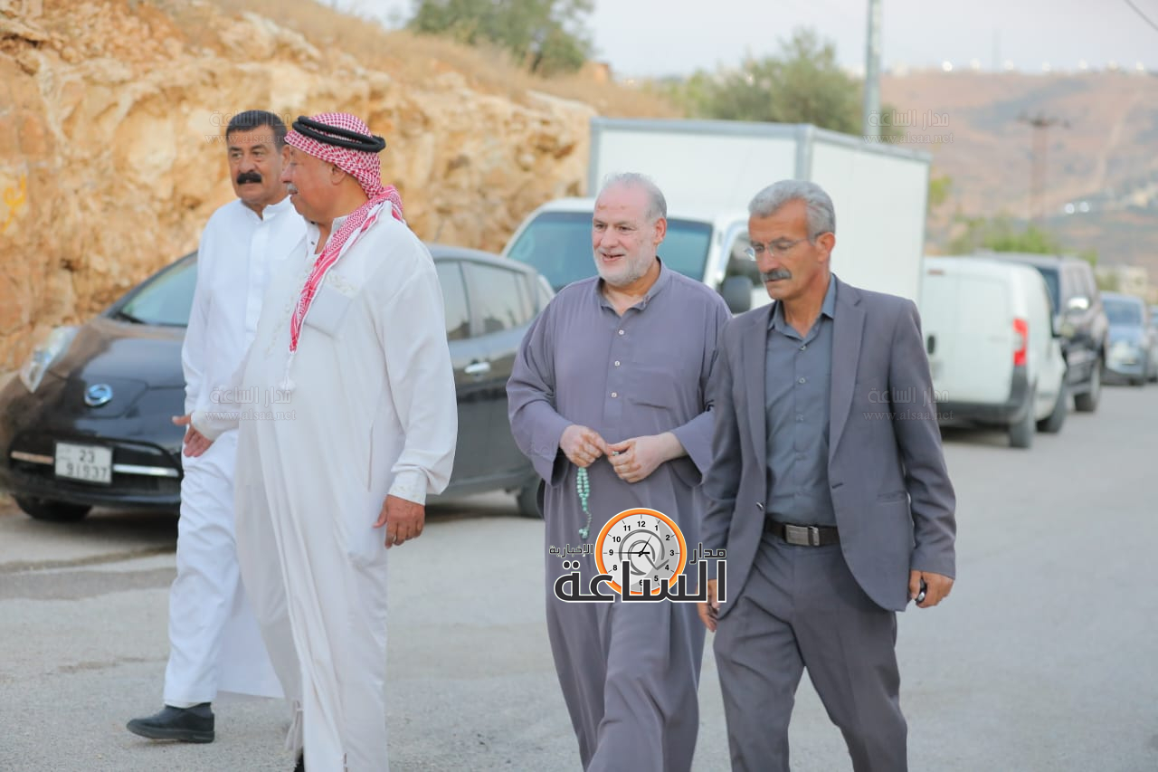 Madar Al-Saa Images 0.9840485121272124