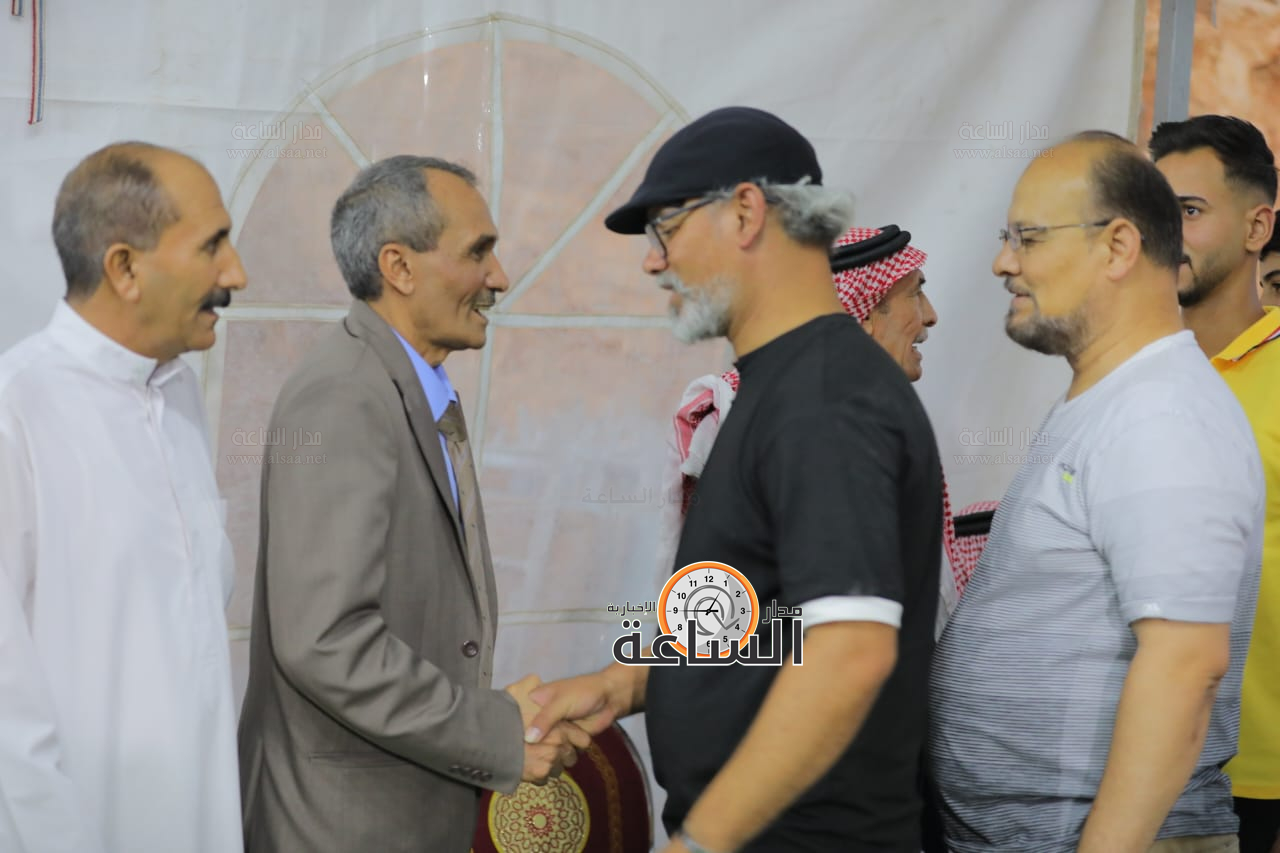 Madar Al-Saa Images 0.16688566520586878