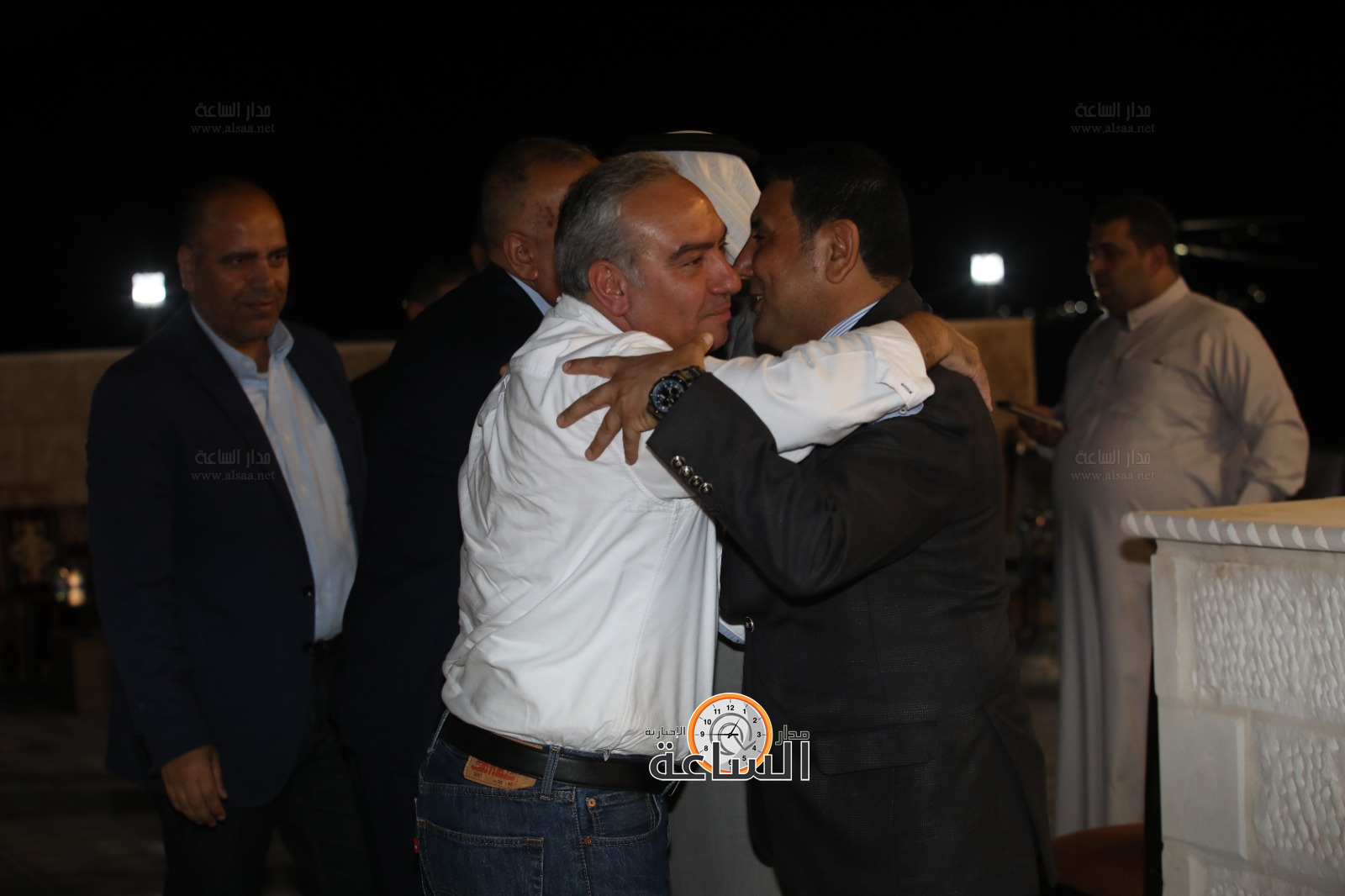 Madar Al-Saa Images 0.10090910760837346