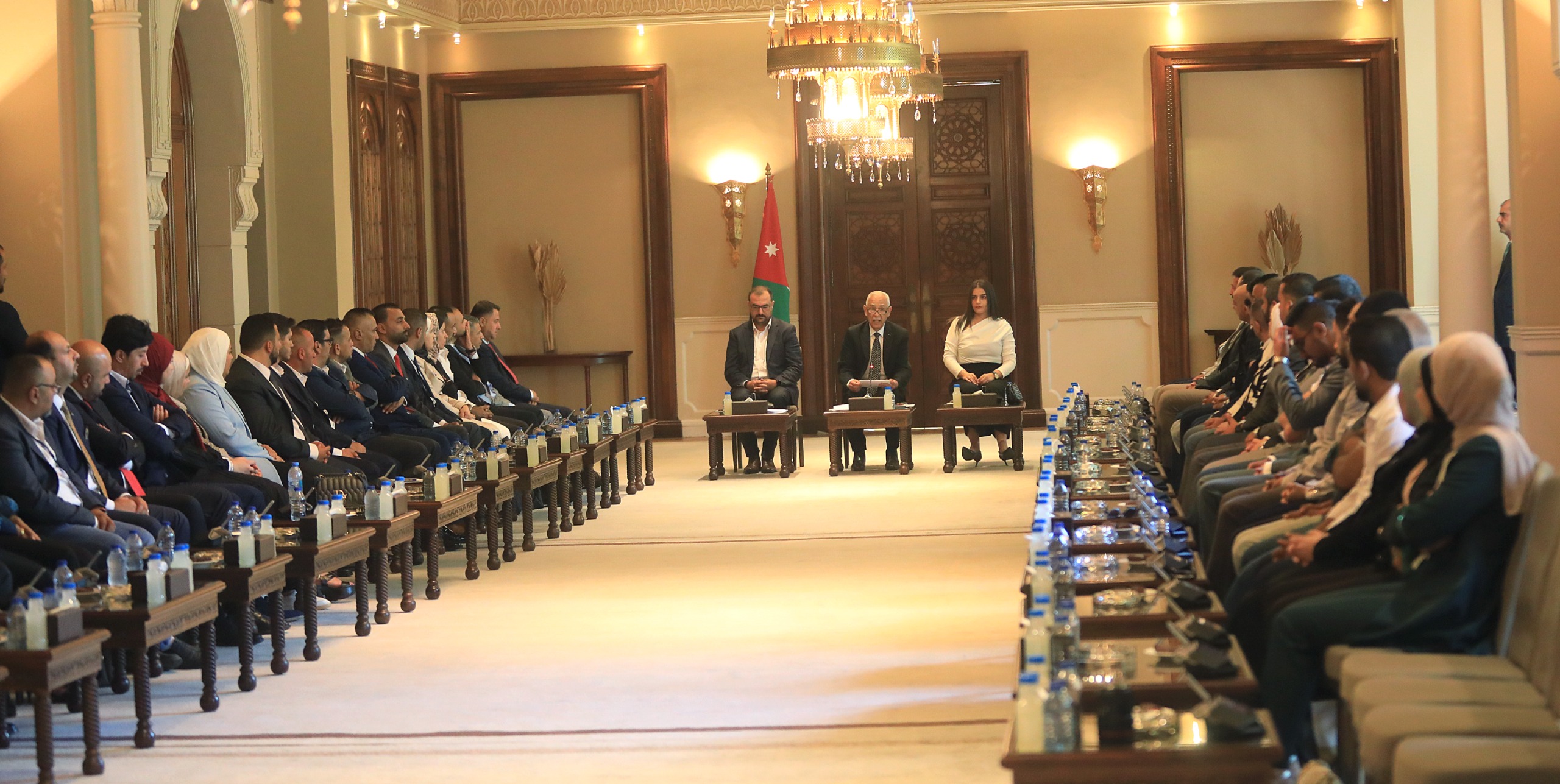 Madar Al-Saa Images 0.2936039709733622