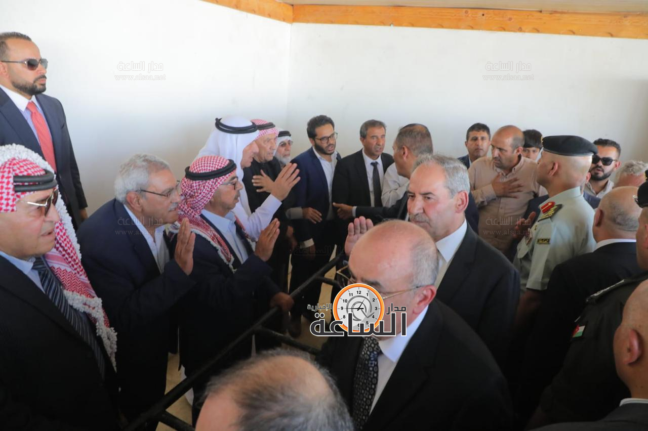 Madar Al-Saa Images 0.3903713733143461