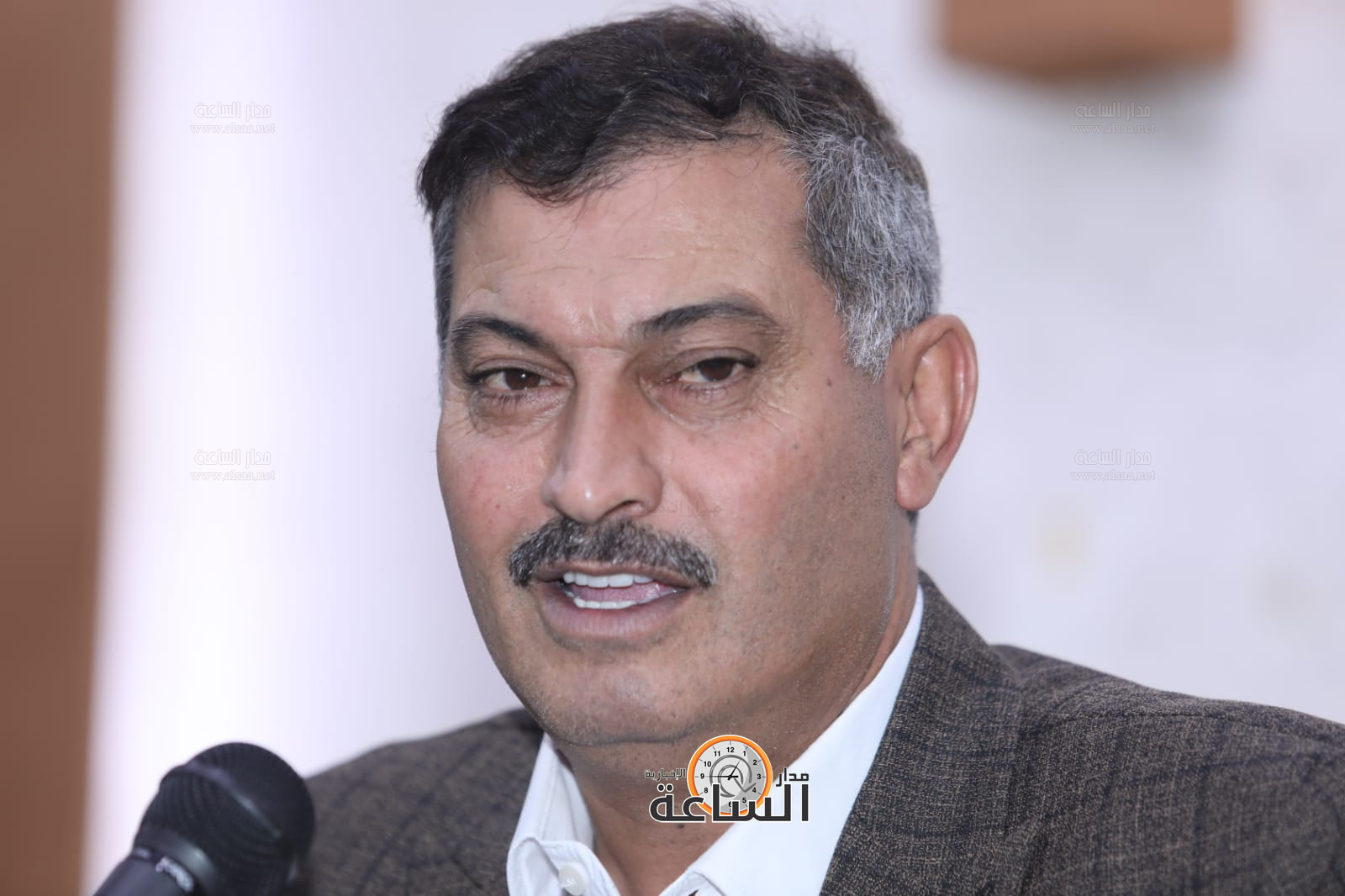 Madar Al-Saa Images 0.24296073276412344