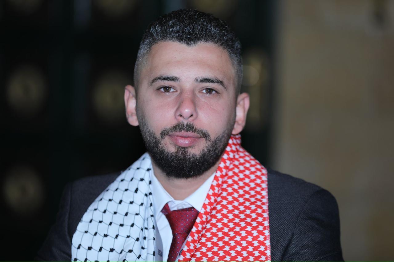 Madar Al-Saa Images 0.7999079717436057