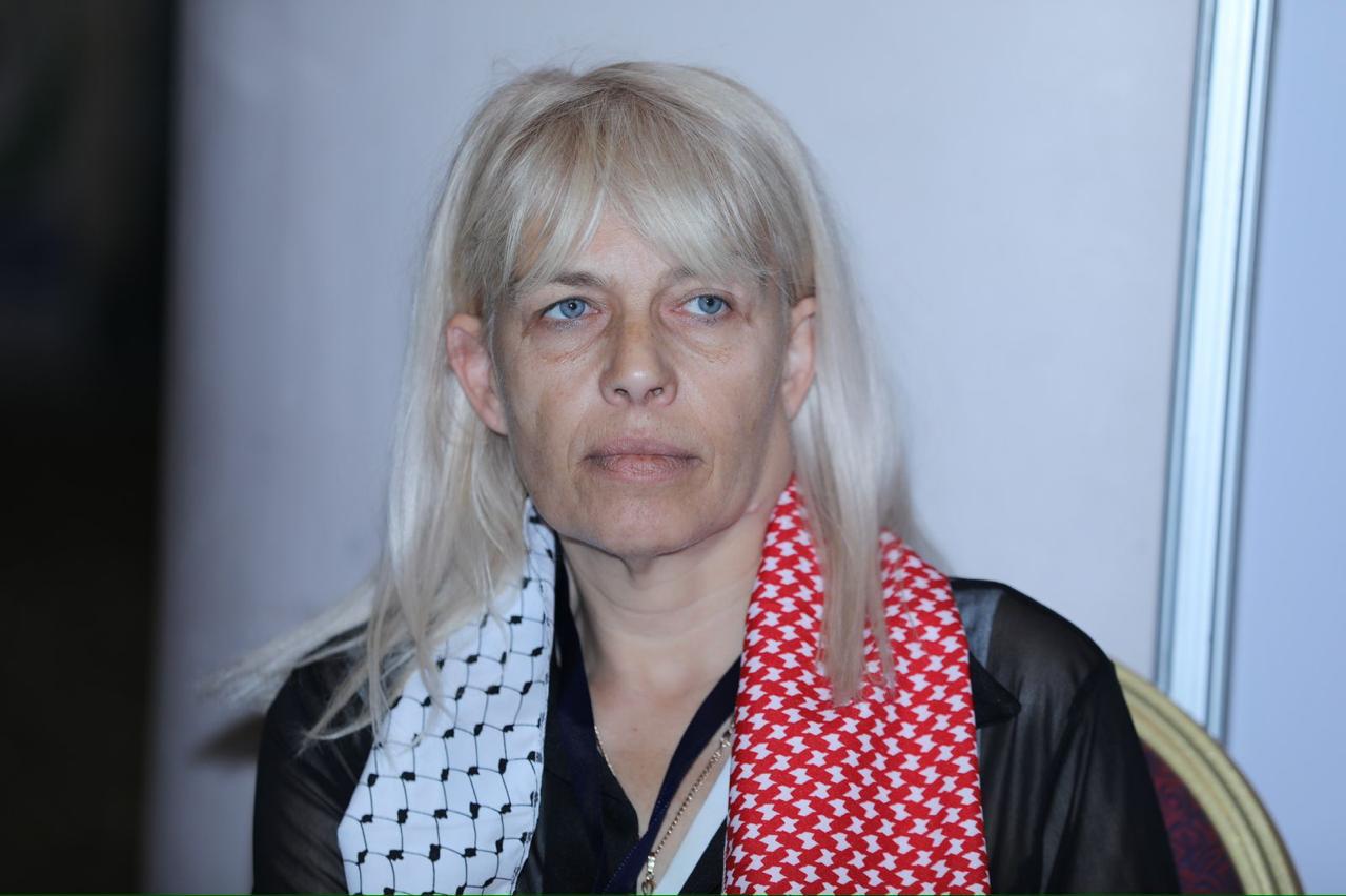 Madar Al-Saa Images 0.24404408128007948