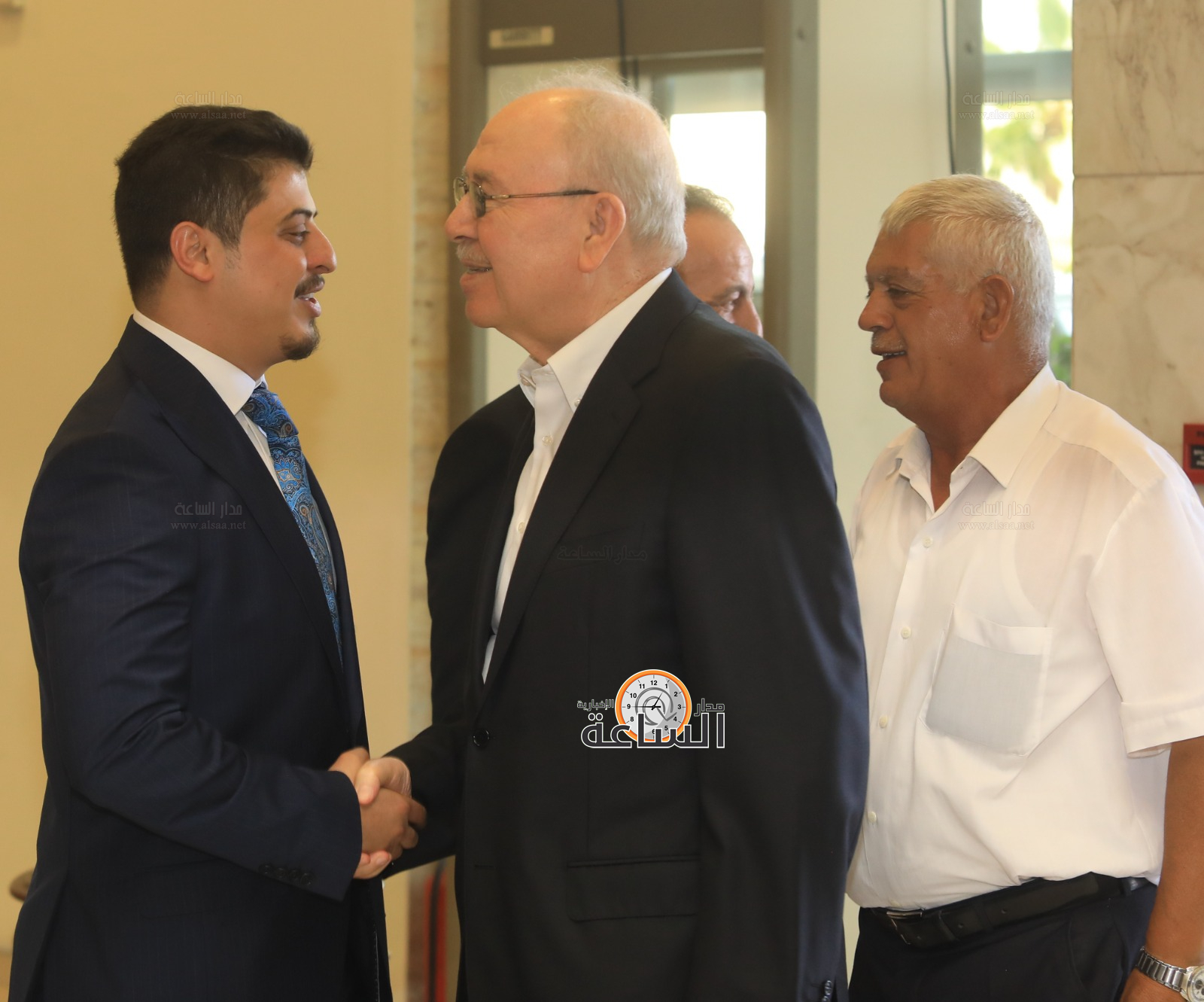 Madar Al-Saa Images 0.22382555253362324