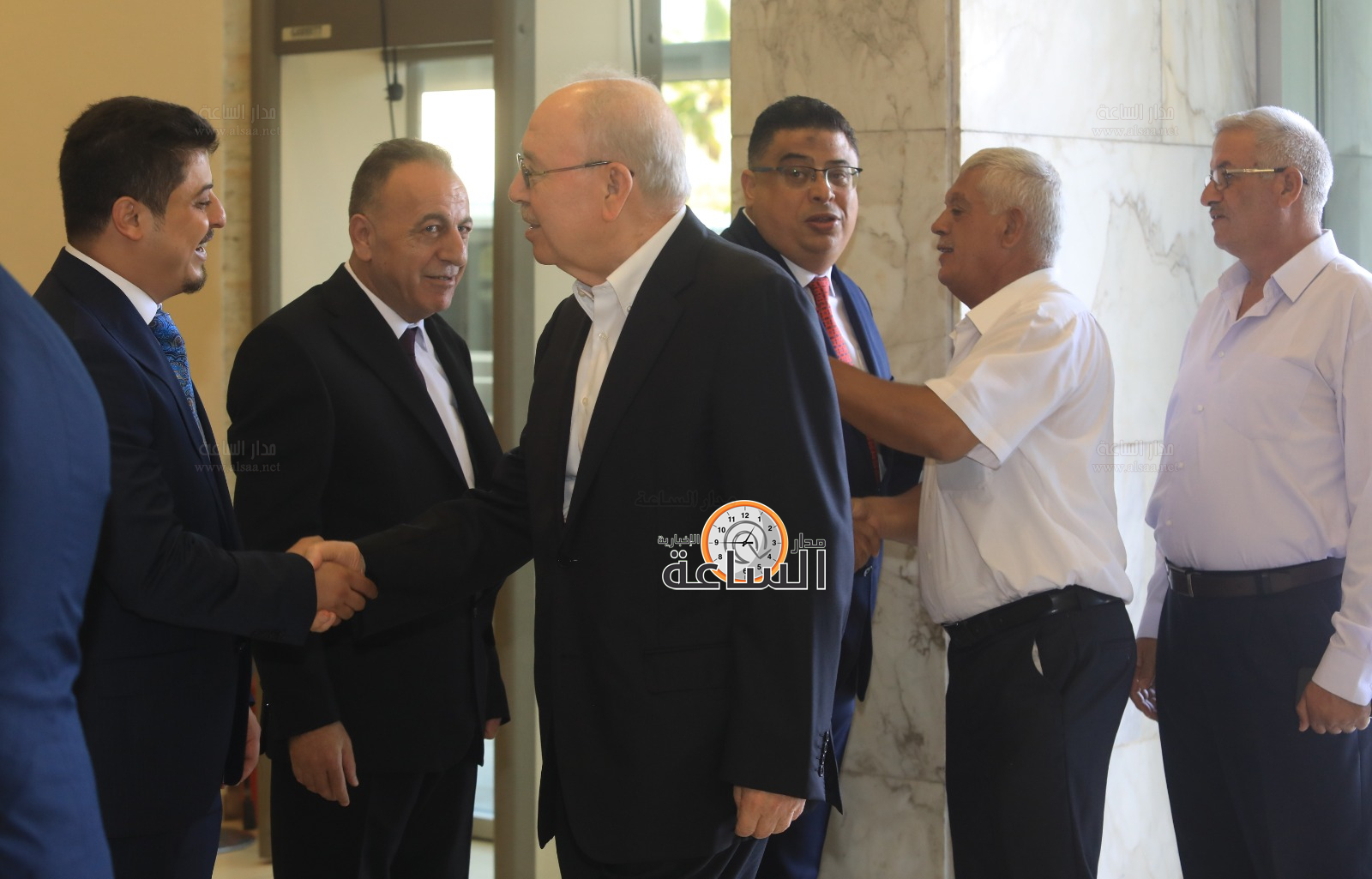 Madar Al-Saa Images 0.8224589387295889