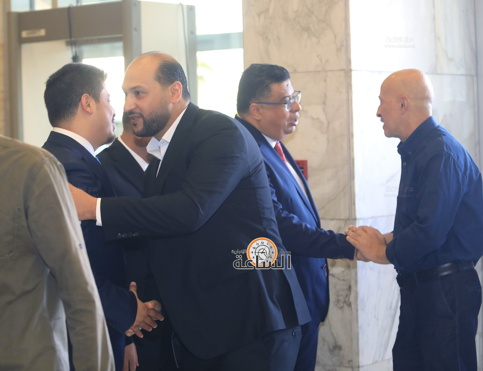 Madar Al-Saa Images 0.23703128422394082