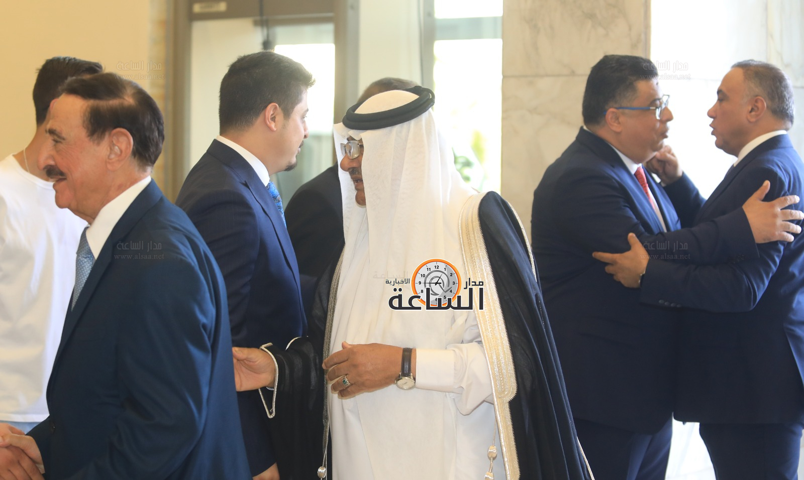 Madar Al-Saa Images 0.5846407214181752