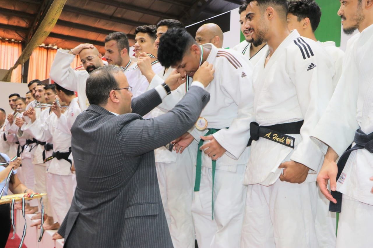 Madar Al-Saa Images 0.9425565734595112